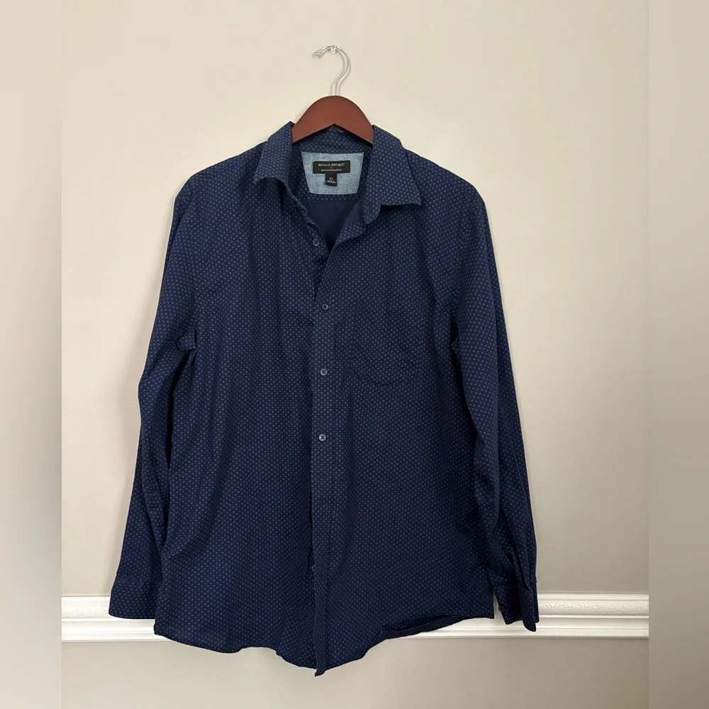 Banana Republic Soft Wash Navy Print Button Down Shirt Men’s XL Standard Fit